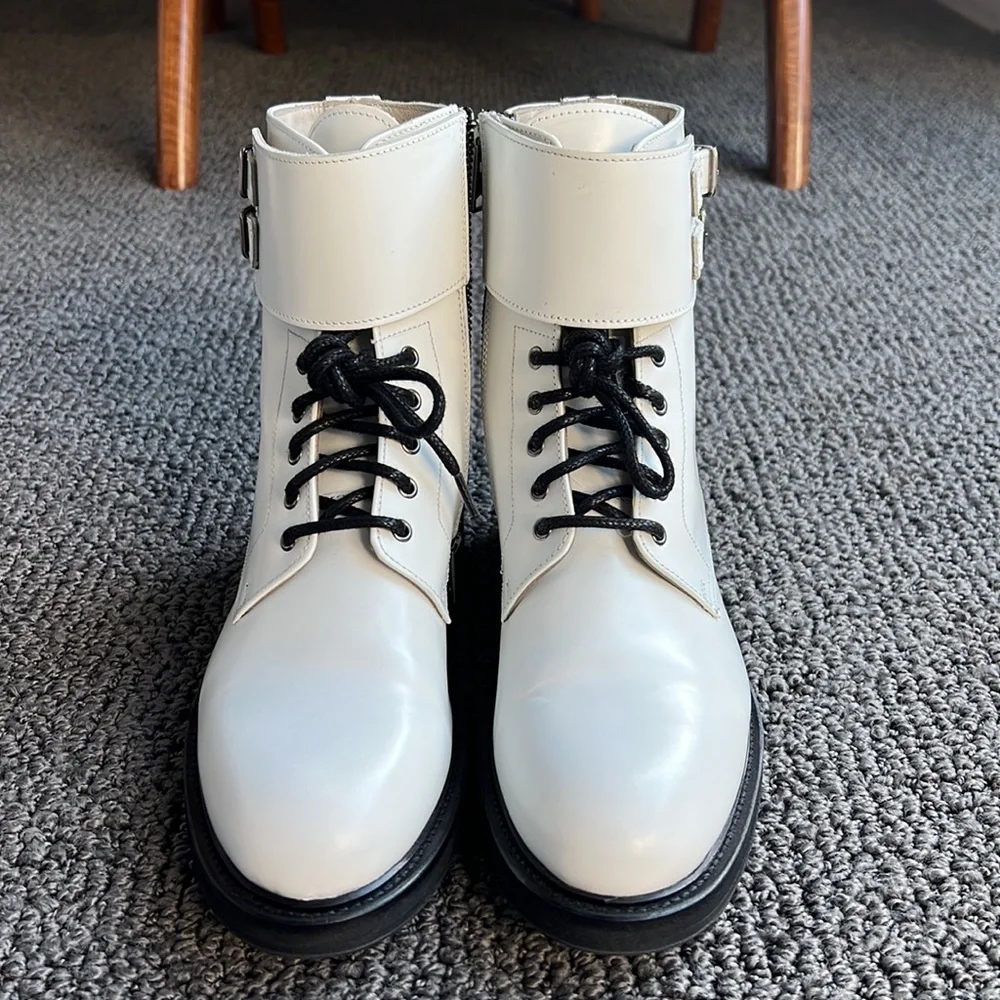 all saints. white boots. hardly worn. excellent condition. size 38. - Picture 3 of 3